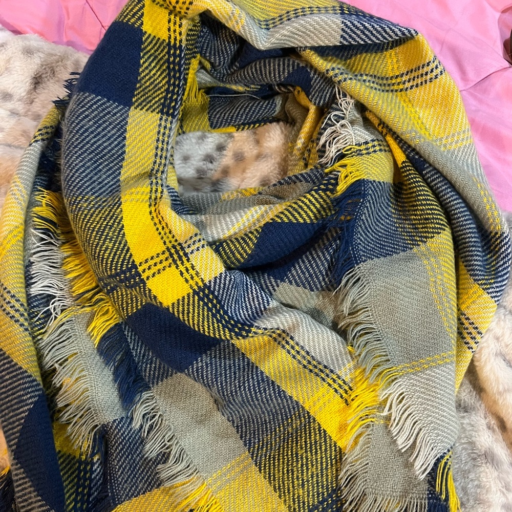 Plaid scarf